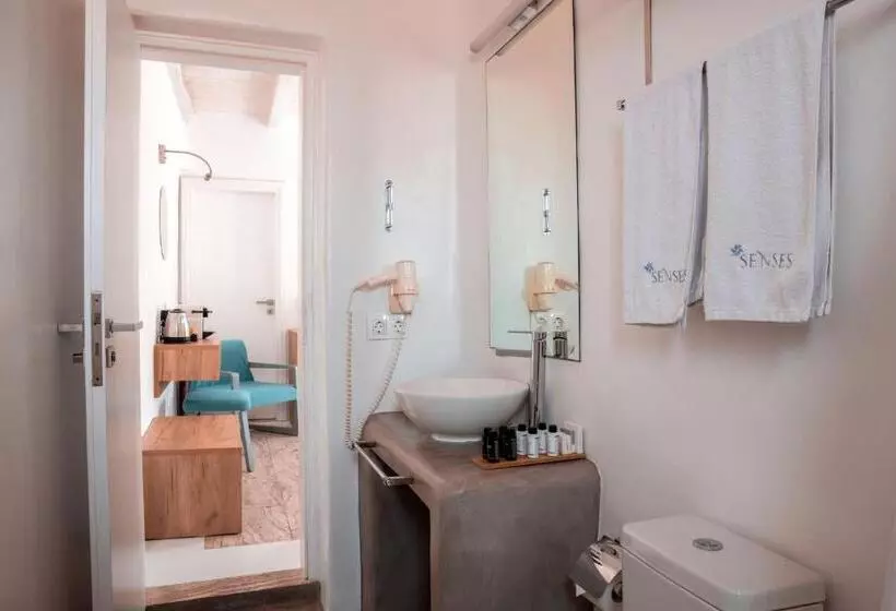 اتاق لوکس با چشم‌انداز دریا, Senses Villas
