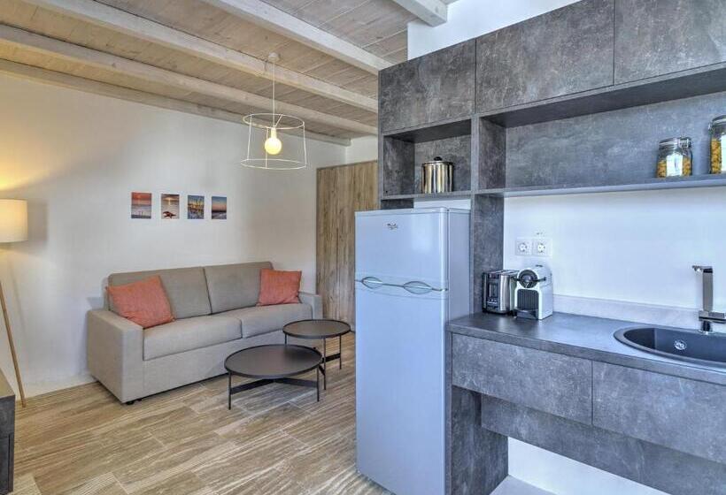 Апартаменты Внутренние 1 Спальня, Senses Villas