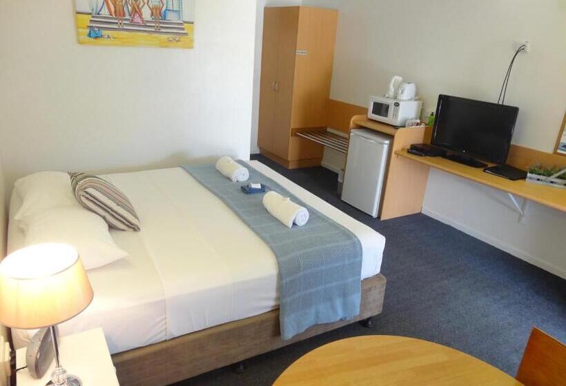 Номер Стандарт, Shell Motel