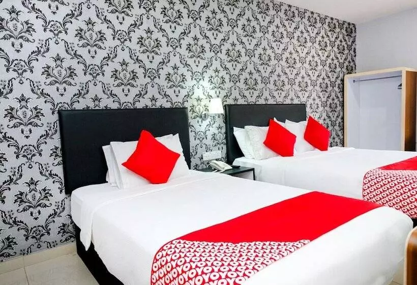 سوییت سوپریور, Grand City Hotel II