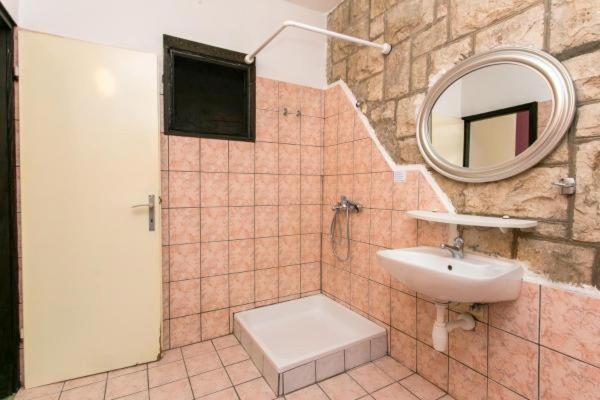 شقة غرفة واحدة مطلة على البحر, Guest House Busurelo