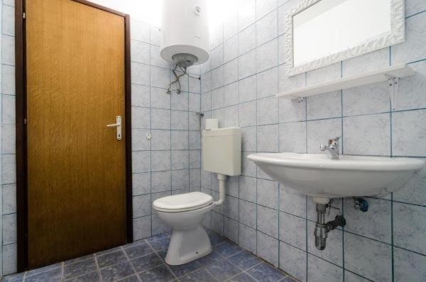 شقة غرفة نوم واحدة مزودة بتراس مطلة على البحر, Guest House Busurelo