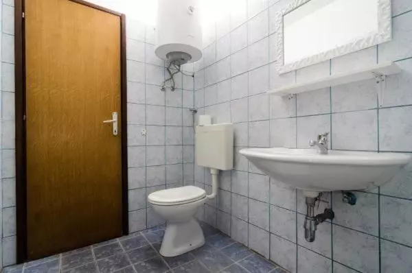 オーシャンビューのテラス付１ベッドルームアパート, Guest House Busurelo