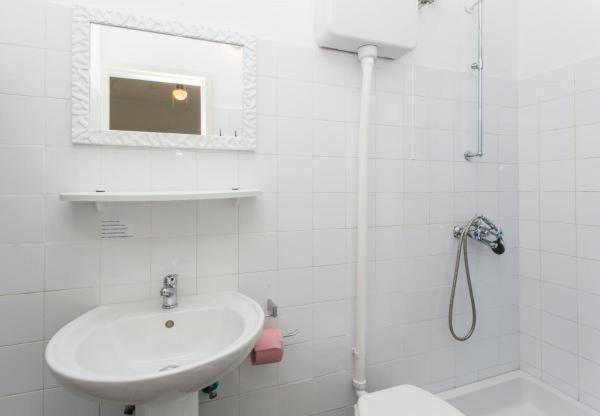 غرفة قياسية مطلّة علي البحر, Guest House Busurelo