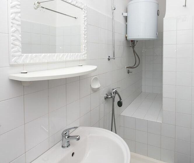 غرفة قياسية مطلّة علي البحر, Guest House Busurelo