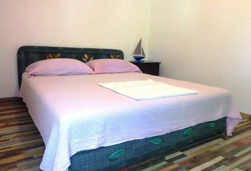 Студия Стандарт Вид на Море, Guest House Busurelo