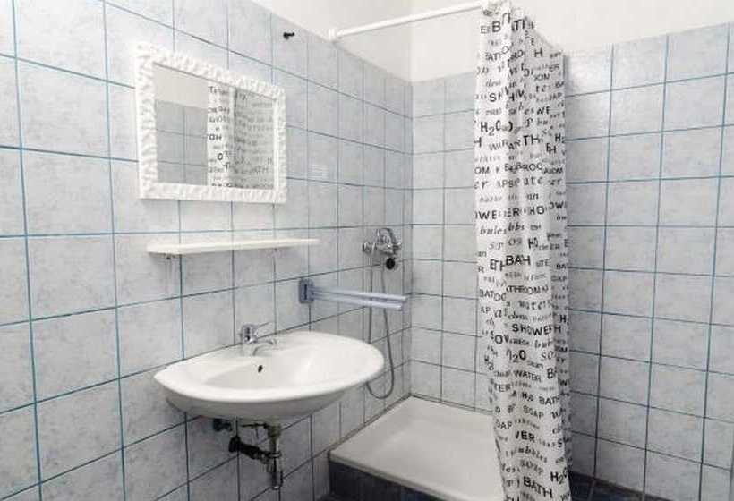 شقة غرفة نوم واحدة مزودة بتراس مطلة على البحر, Guest House Busurelo