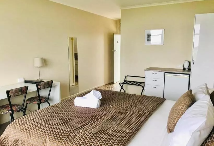 اتاق استاندارد, Highway One Motel