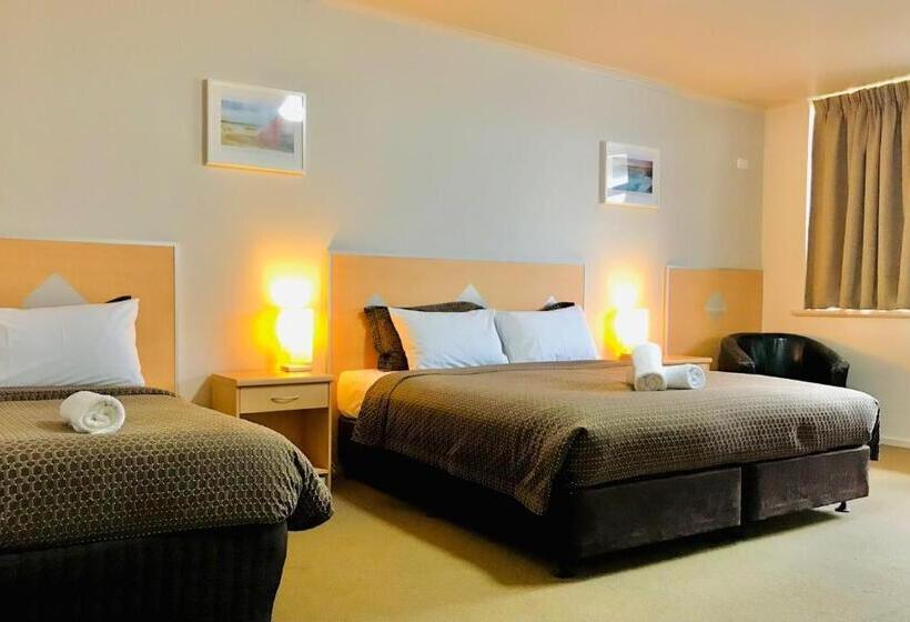 اتاق استاندارد, Highway One Motel