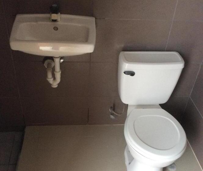 Классический Номер, Airport X Managua