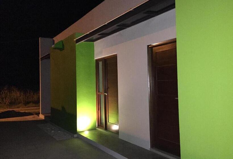 Классический Номер, Airport X Managua