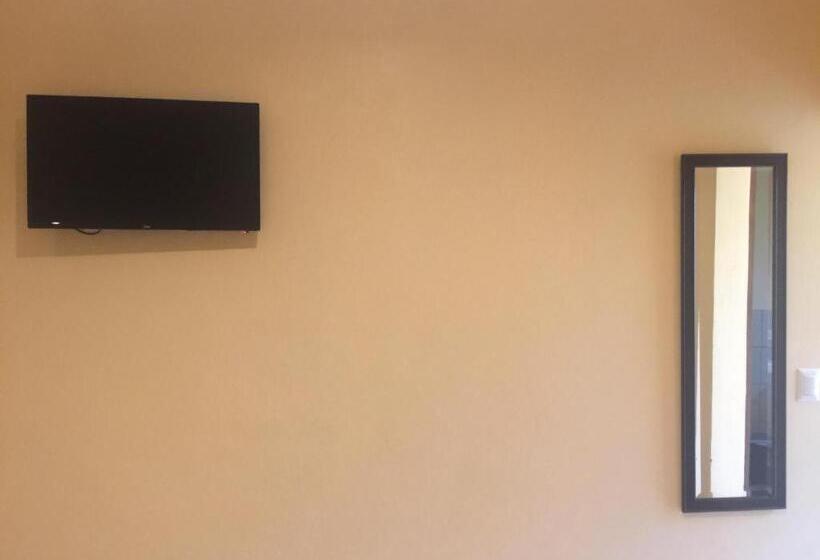 Люкс, Airport X Managua