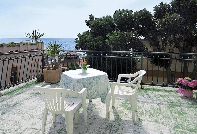 スタンダードシングルルーム, Albergo Savoia