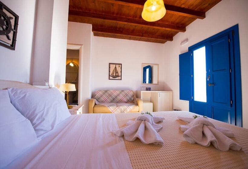 غرفة قياسية مطلّة علي البحر, Amorgion