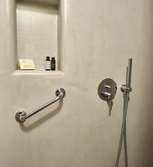 غرفة قياسية مطلّة علي البحر, Amorgion