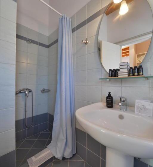 شقة غرفة واحدة مطلة على الحديقة, Amorgion