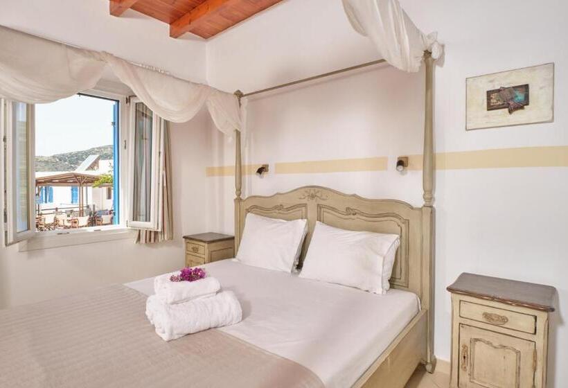 جناح جونيور مطلّ علي البحر, Amorgion