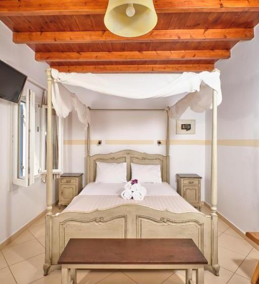 جناح جونيور مطلّ علي البحر, Amorgion