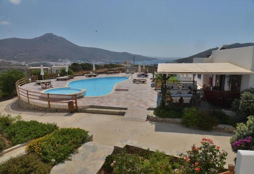 جناح جونيور مطلّ علي البحر, Amorgion