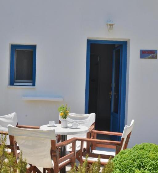 شقة غرفة واحدة مطلة على الحديقة, Amorgion