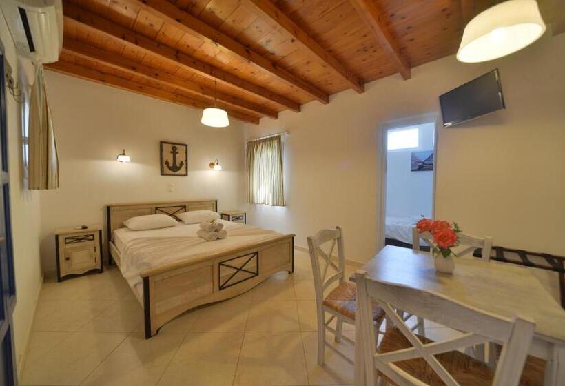 شقة غرفة واحدة مطلة على الحديقة, Amorgion