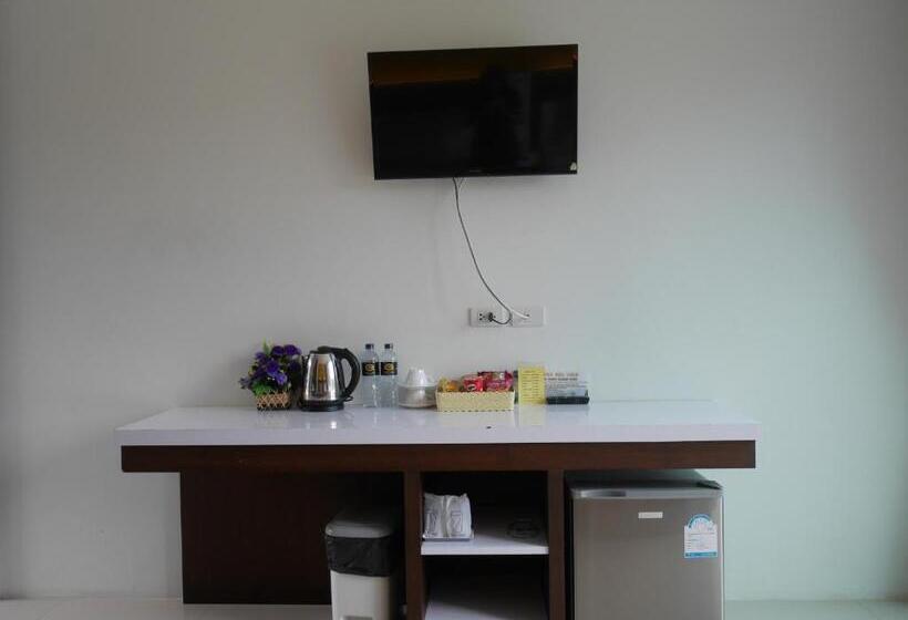 Deluxe Room, Gypsy Sea View Resort  Phi Phi Island