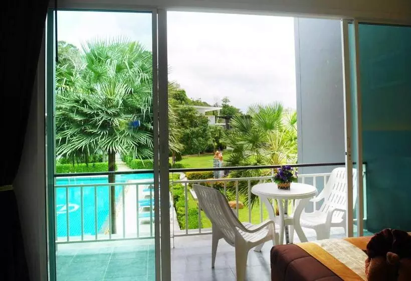 デラックスルーム, Gypsy Sea View Resort Phi Phi Island
