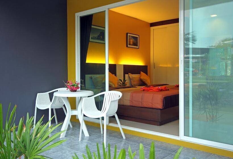 Deluxe Room, Gypsy Sea View Resort  Phi Phi Island