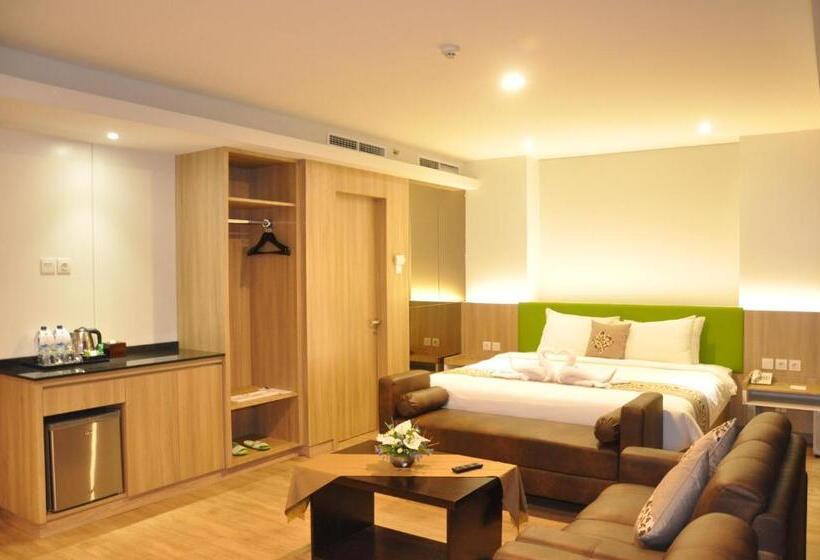 סוויטת ג'וניור, Sala View