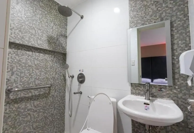 デラックスルーム, Sogo Alabang Rotonda