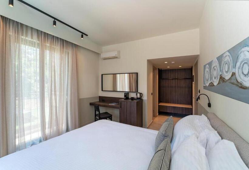 סוויטת ג'וניור עם מרפסת, Mariette Rhodes Urban Suites