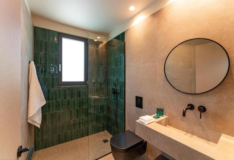 סוויטת ג'וניור עם מרפסת, Mariette Rhodes Urban Suites