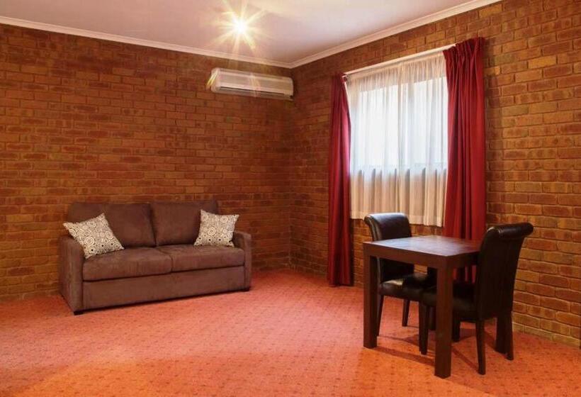 سوئیت با وان آب گرم, Fountain Court Motor Inn Albury