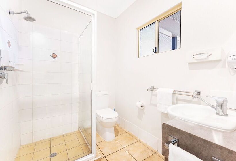 اتاق اجرایی, Midlander Motor Inn