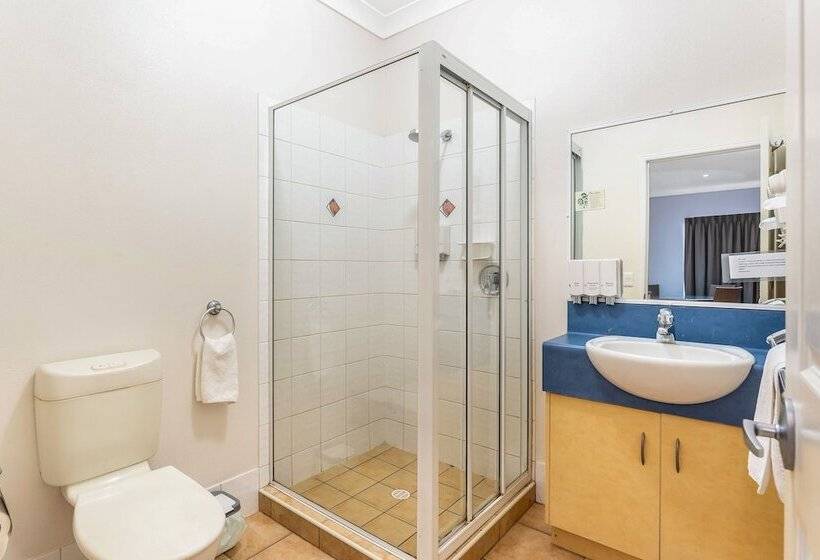 Семейный Номер, Midlander Motor Inn