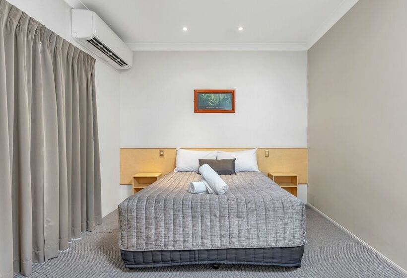 اتاق خانوادگی, Midlander Motor Inn