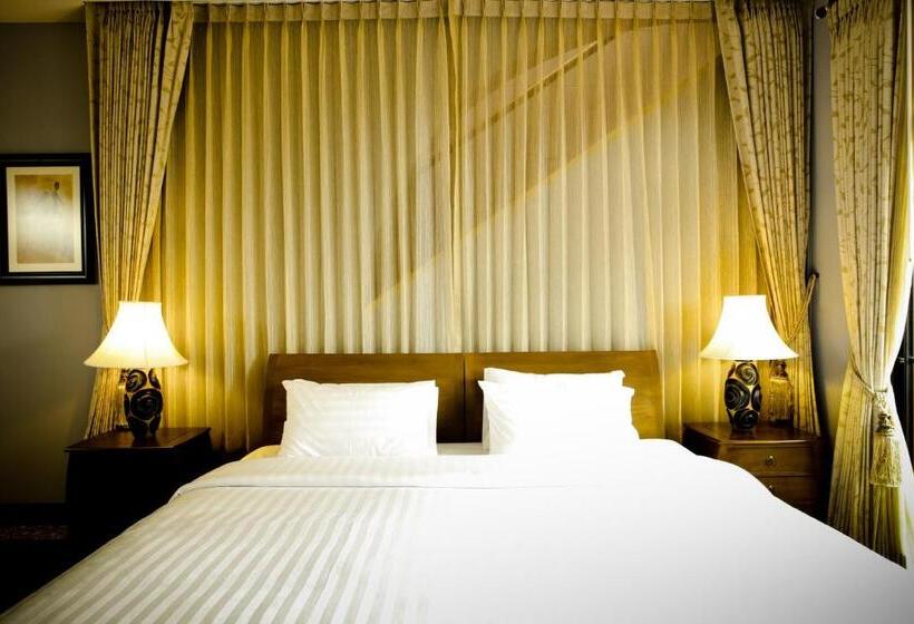 Президентский Люкс, Phukumhom Khao Yai