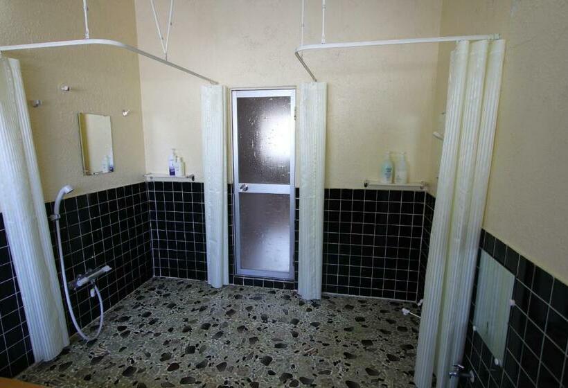 Номер Стандарт Совместная Ванная, Towadako Backpackers