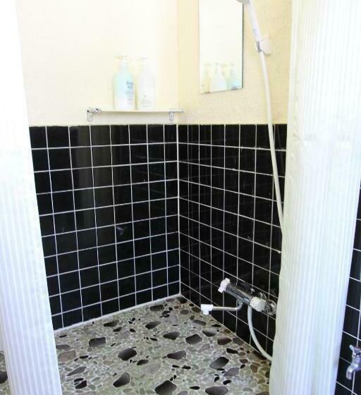 Трехместный Номер Стандарт Совместная Ванная, Towadako Backpackers