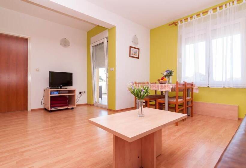 آپارتمان 1 خوابه با بالکن, Guesthouse Villa Irena