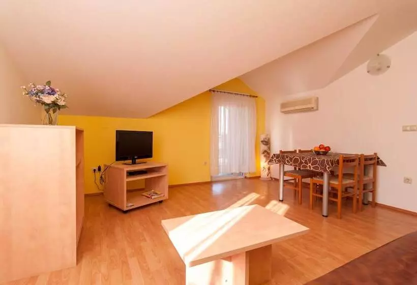 バルコニー付２ベッドルームアパートメント, Guesthouse Villa Irena