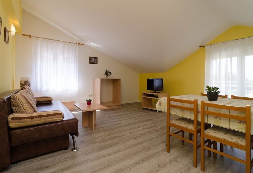 آپارتمان 2 خوابه با بالکن, Guesthouse Villa Irena