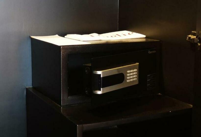 디럭스 룸, Amelie Hotel Manila