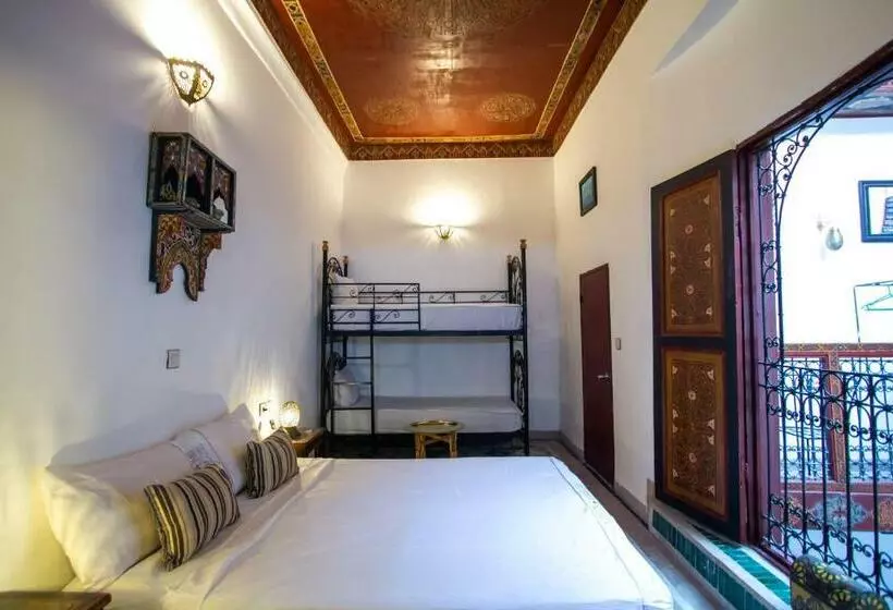 اتاق استاندارد چهار تخته, Dar Bab Jdid
