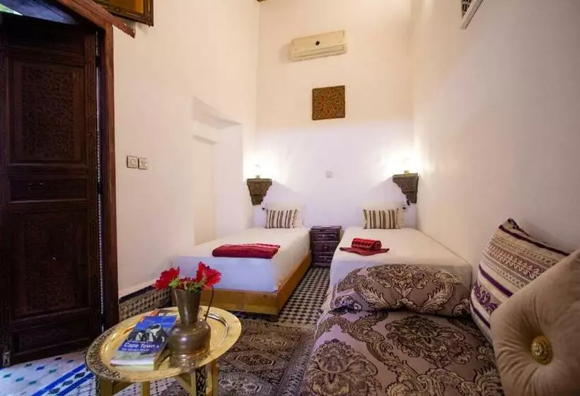 اتاق استاندارد سه نفره, Dar Bab Jdid