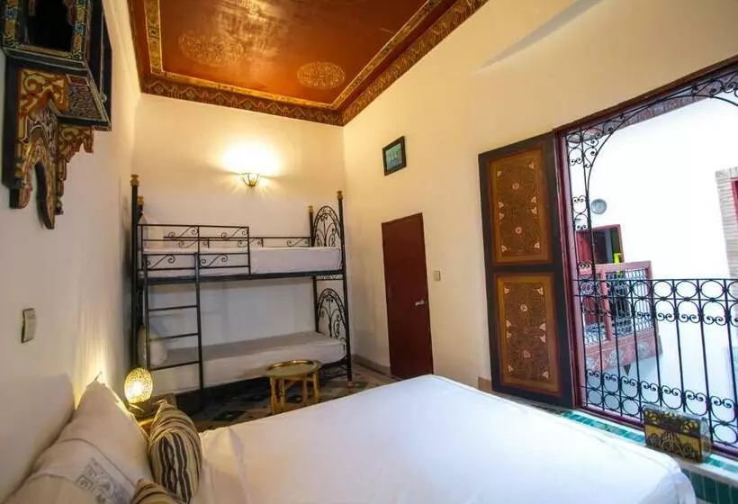 اتاق استاندارد چهار تخته, Dar Bab Jdid