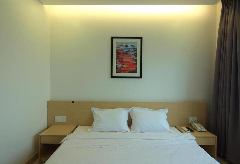 수피리어 룸, Hung Cuong