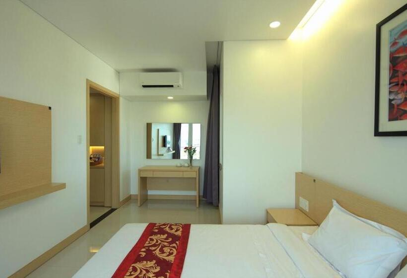 디럭스 룸, Hung Cuong