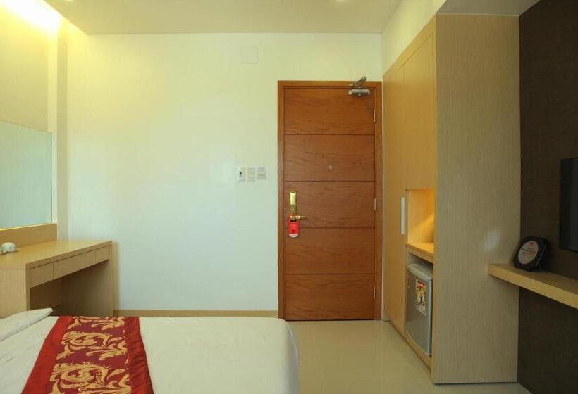 디럭스 룸, Hung Cuong