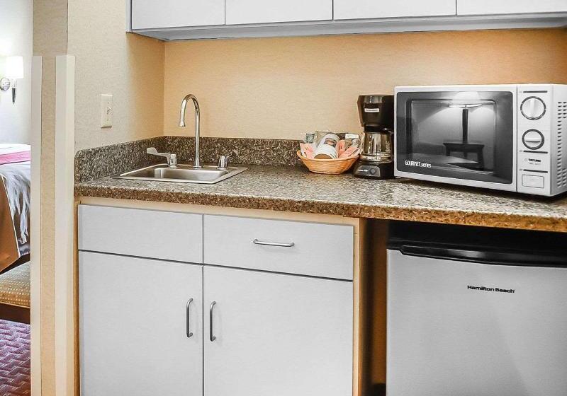 디럭스 룸, Hung Cuong